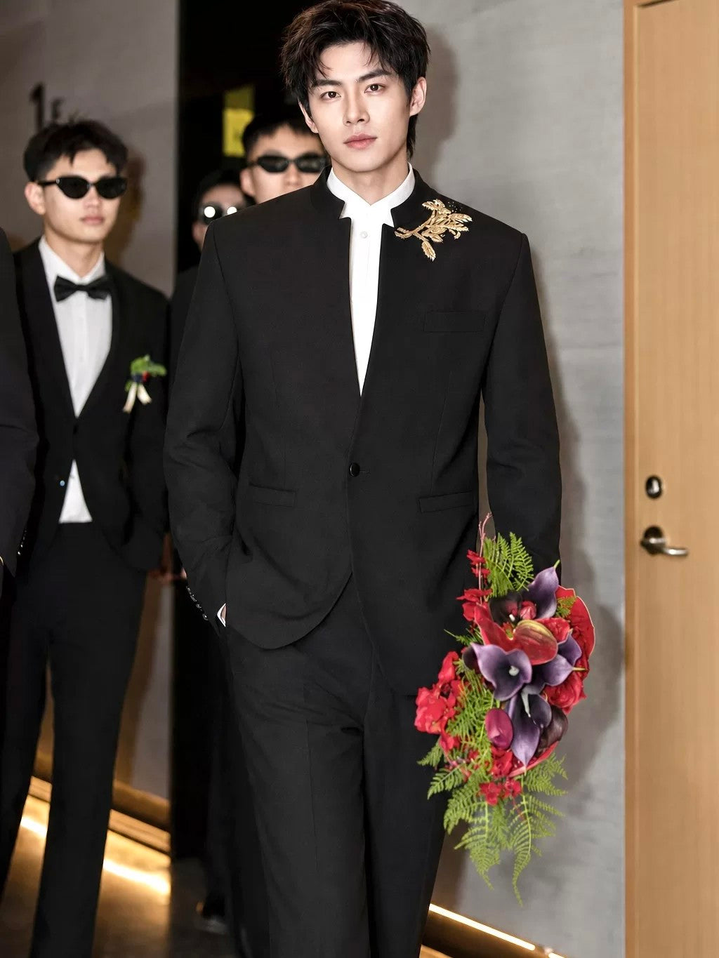 Chinese Style Men's Stand Collar Tang Suit Wedding Groom Tuxedo Set