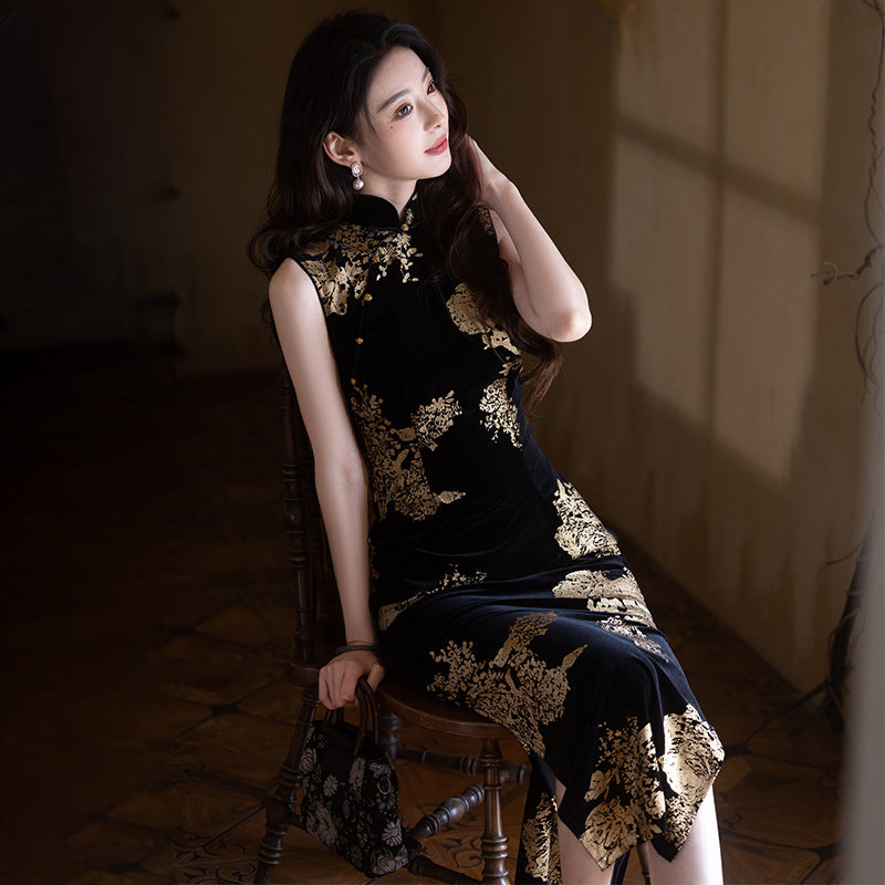 Elegant Vintage-Inspired Floral Velvet Cheongsam Slim-Fit Long Qipao