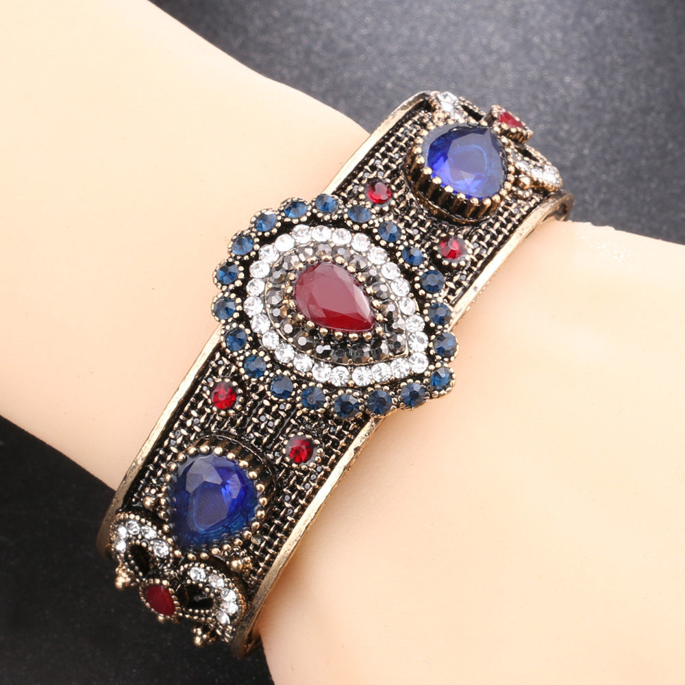 Drop Shape Gem Retro Bracelet