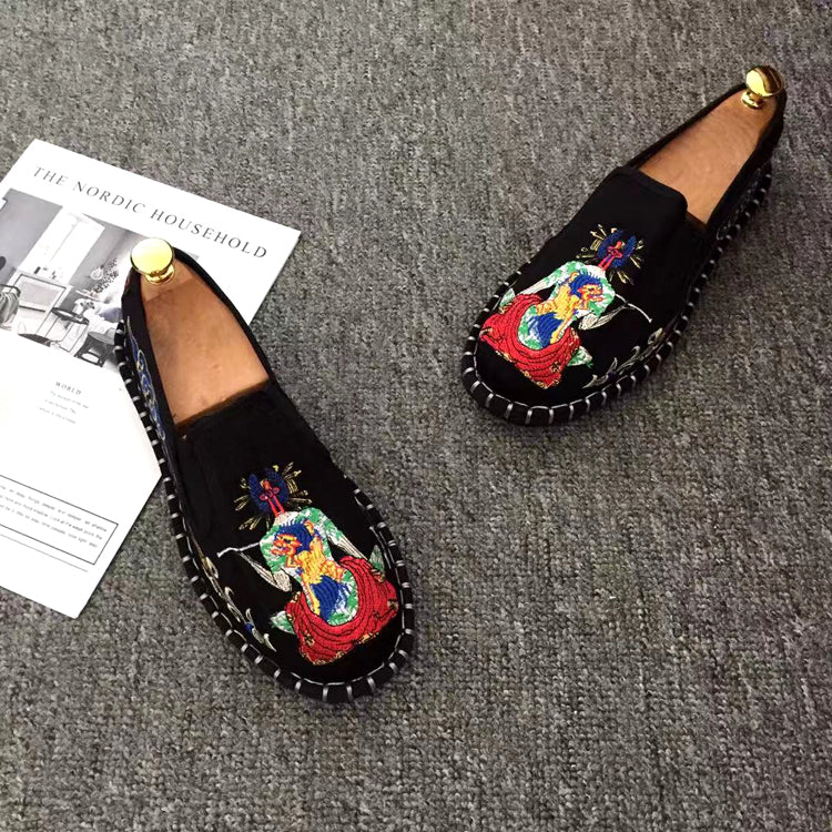 Beautiful Woman Embroidery Traditional Chinese Casual Shoes Loafers