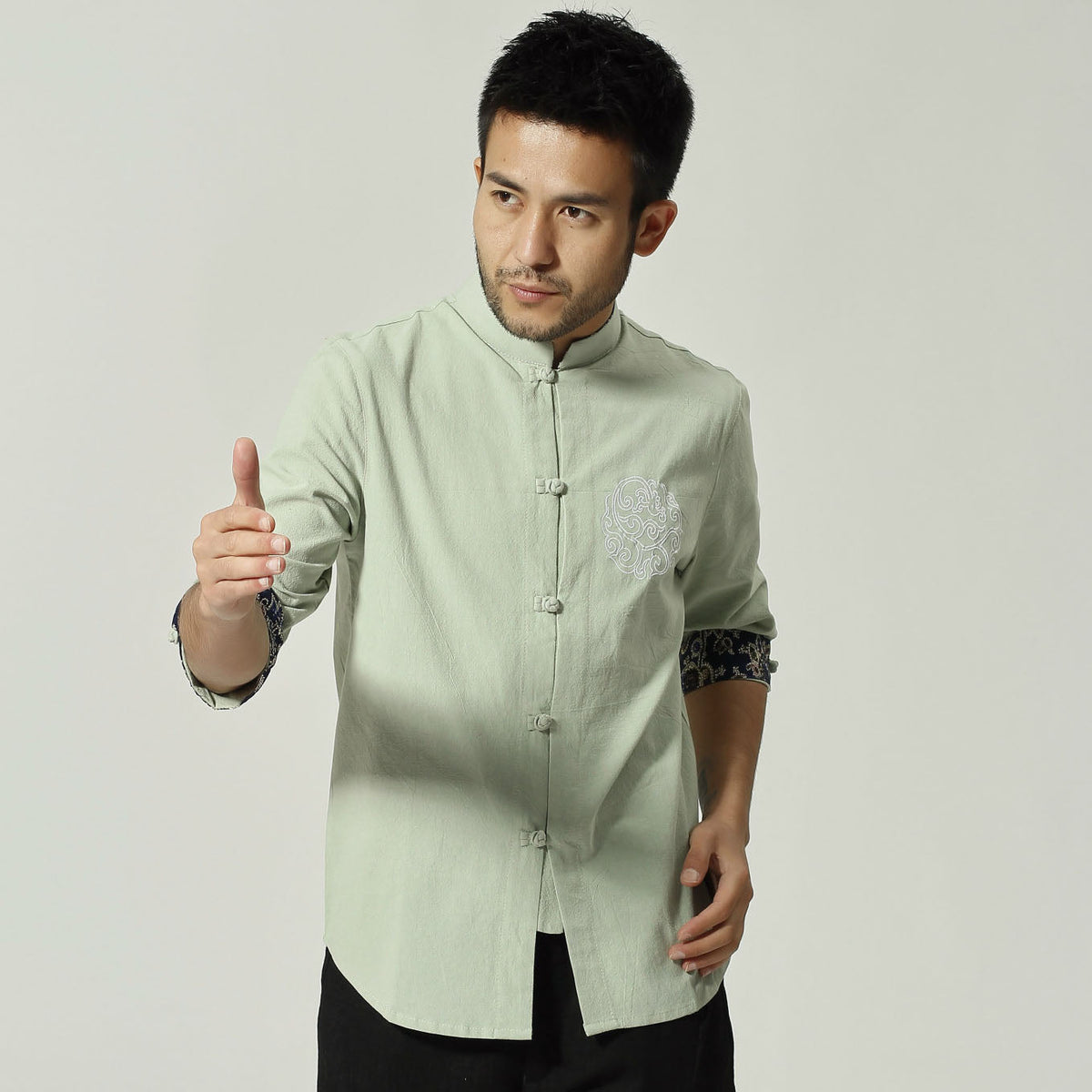 100% Cotton Auspicious Embroidery Half Sleeve Chinese Shirt