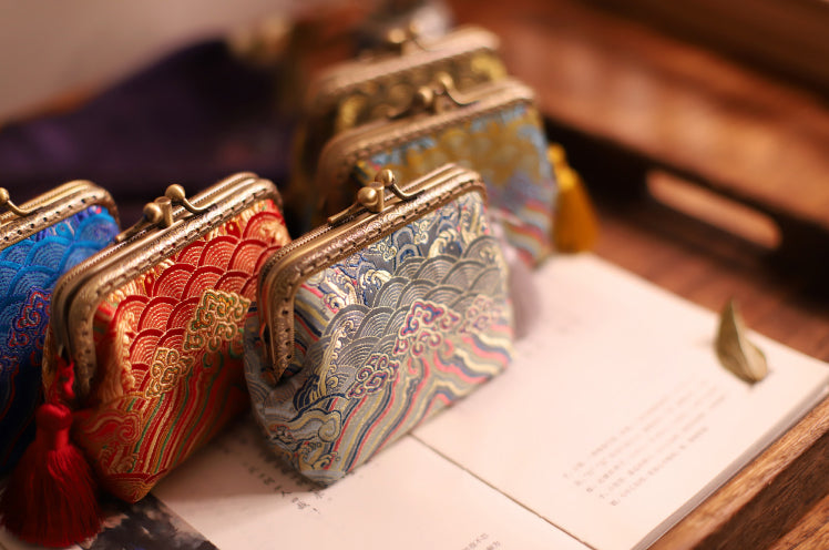 Auspicious Clouds Pattern Multi-Level Brocade Chinese Purse Wallet
