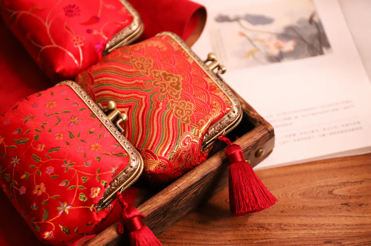 Auspicious Clouds Pattern Multi-Level Brocade Chinese Purse Wallet