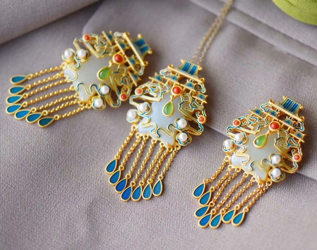 Cloisonne with Tassels Pendant Gilding Necklace